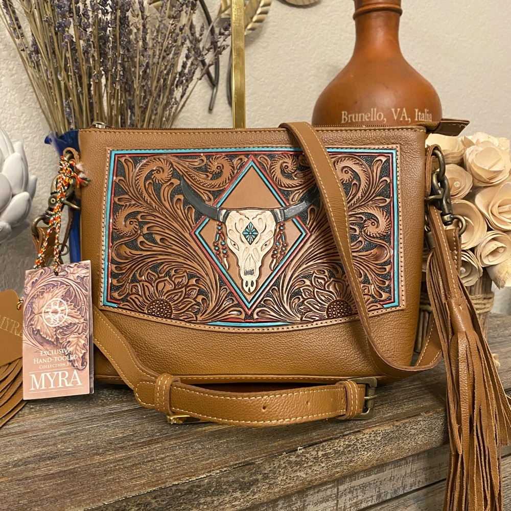 NWT Myra TONOPAH TRAIL HAND-TOOLED BAG